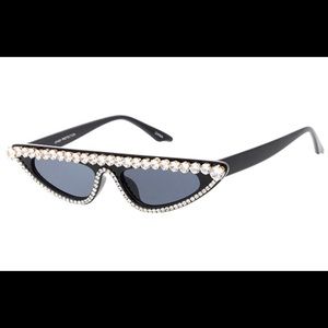 Mini Hollywood style sunglasses NWT